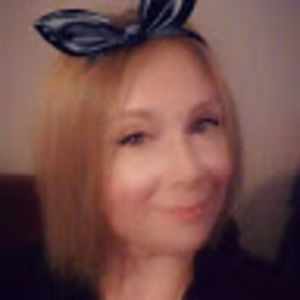 Meet your Posher, Deya